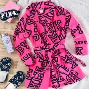 VS PINK Iconic Hot Pink & Black plush spa robe oversized Sz XS/SMALL